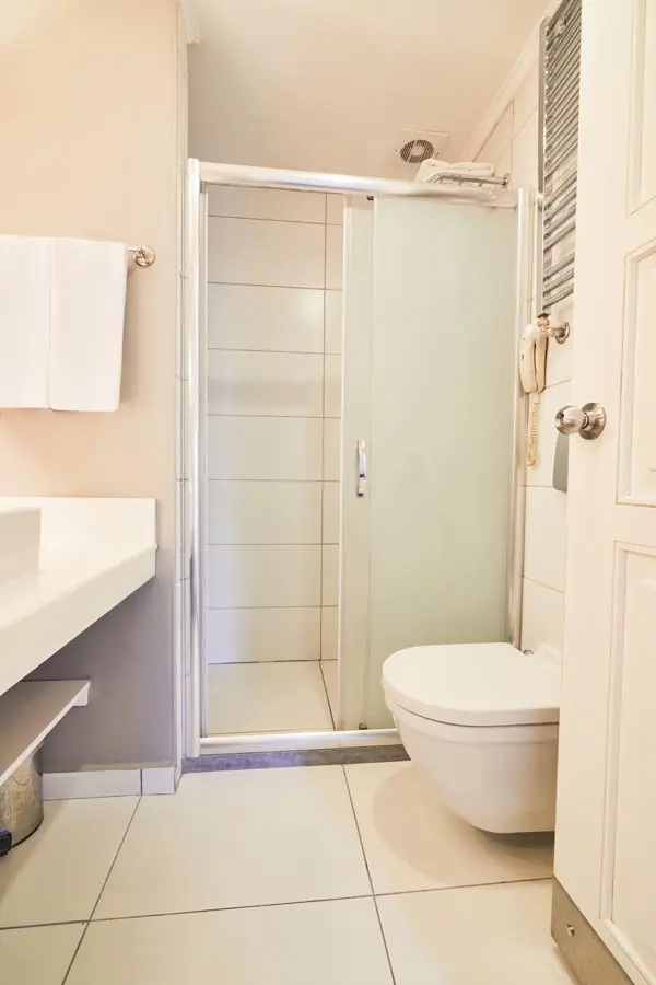 Deluxe Suit King Yataklı Oda